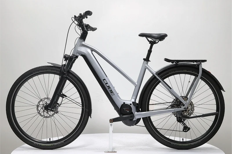 CUBE Kathmandu Hybrid SLX 750 2023 T.54