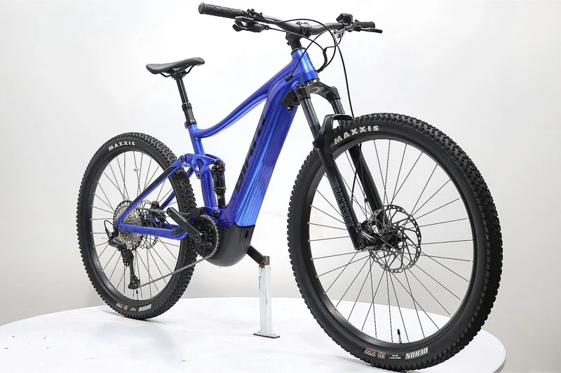 GIANT Stance E+ 1 2022 T.M