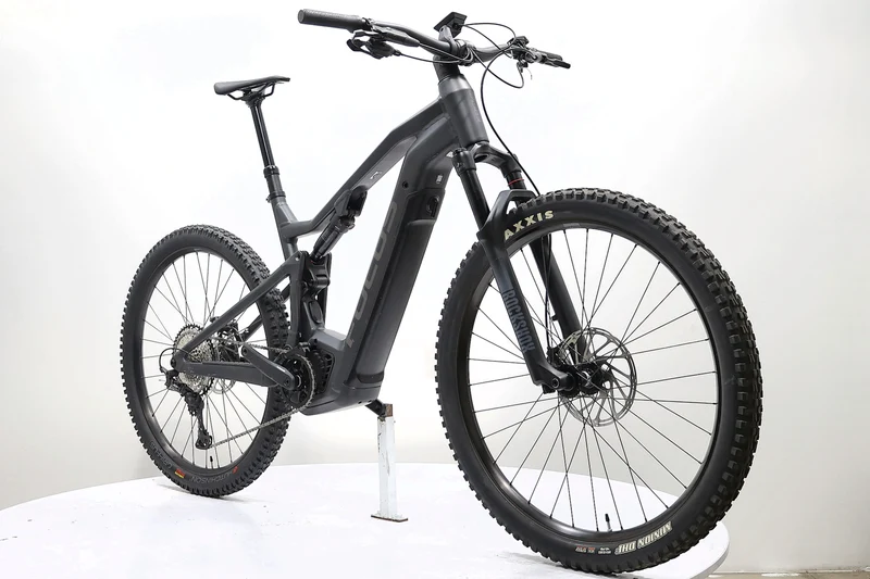 FOCUS Thron² 6.8 2023 T.XL