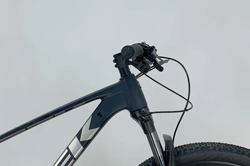 TREK X-Caliber 9 Matte Nautical Navy 29