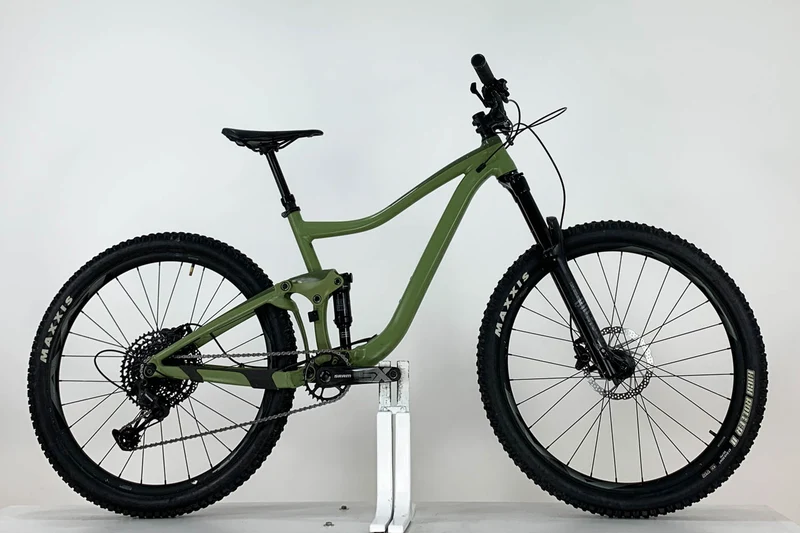 Giant Trance 3