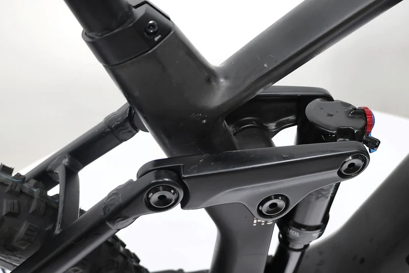 CUBE STEREO HYBRID 140 HPC SLX 750 2024 T.M