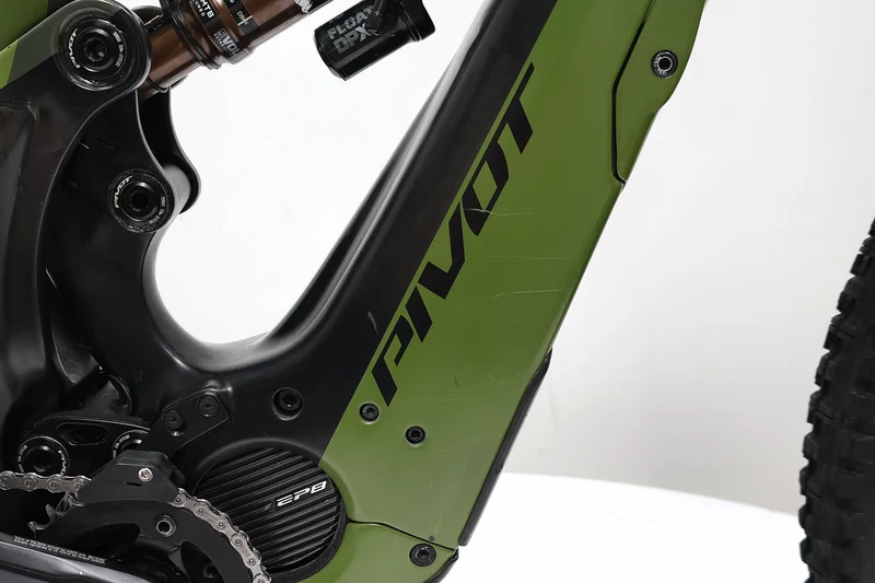 PIVOT Shuttle Team Edition 726Wh 2022 T.S