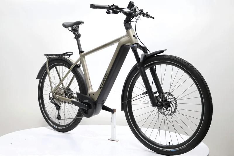 CUBE Kathmandu Hybrid Pro 750 2024 T.54