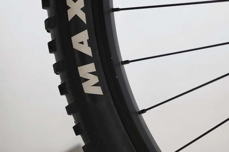 BH ATOM PRO 2023 T.M