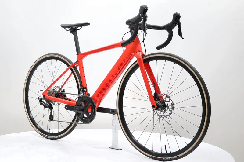 BMC Roadmachine AMP Three 2023
