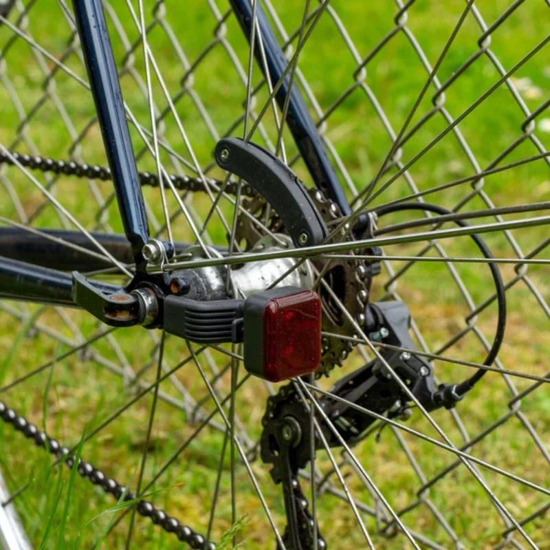Feux vélo sur moyeu AMS Light + Reelight avec condensateur