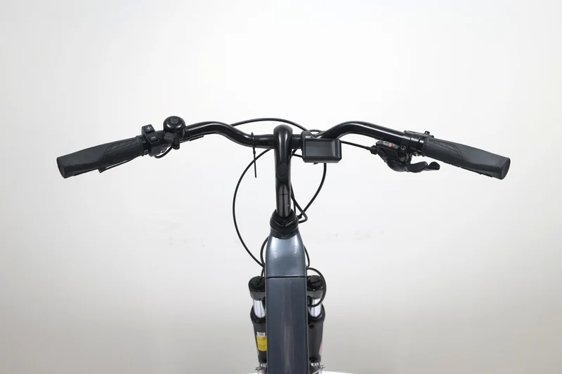 Bh Atom Street 2023 T.M