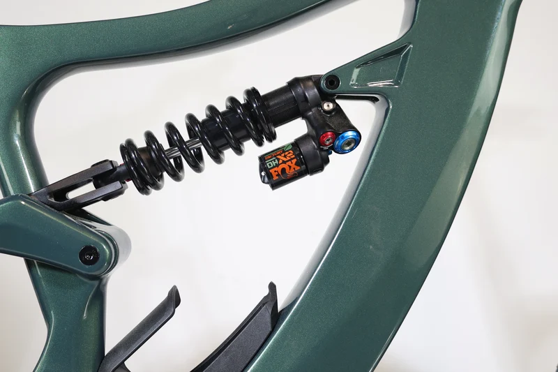 BH Xtep Lynx Pro 0.9 2024 T.L 253443