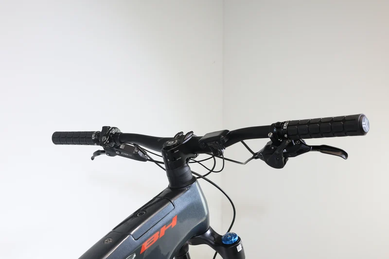BH Xtep Lynx Carbon Pro 9.7 2024 T.M 248847