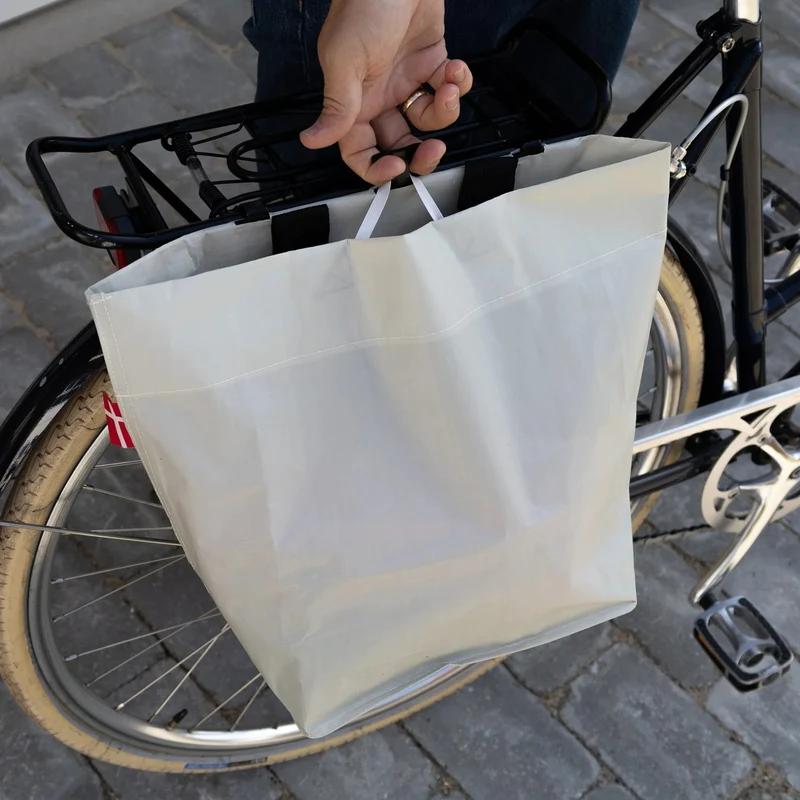 Sac cabas porte bagages Cobags Bikezac 2.0 20L
