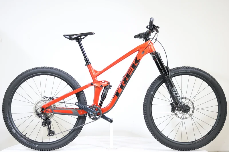 Trek Slash 7 2023 LYRIK XT 245633