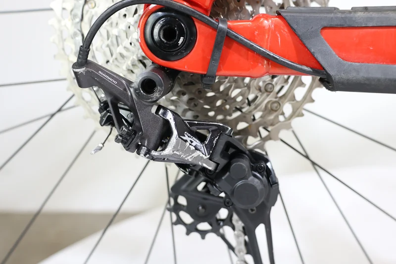 Trek Slash 7 2023 LYRIK XT 245633