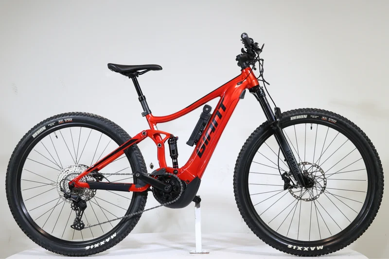 GIANT Stance E+ 1 2022 T.S 250179