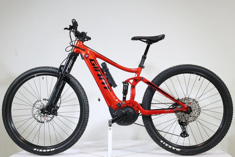 GIANT Stance E+ 1 2022 T.S 250179