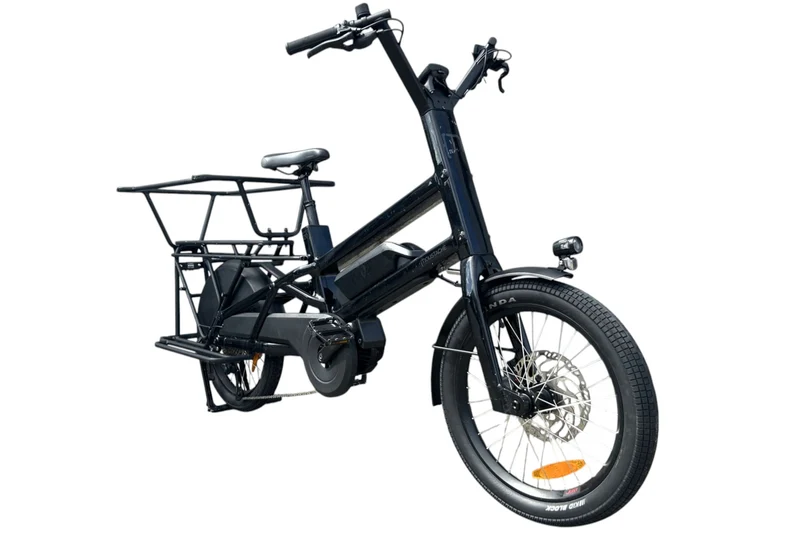 MOUSTACHE Lundi 20 Cargo 3 2022 T.U 252141