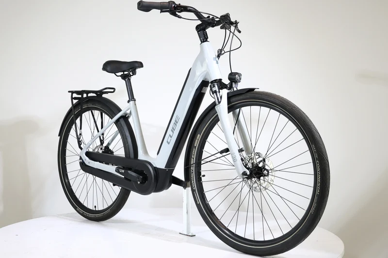 CUBE Supreme Hybrid One 500 2023 T.XS 252663