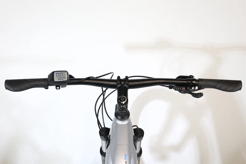 CUBE Reaction Hybrid Performance 500 2022 T.M 252478