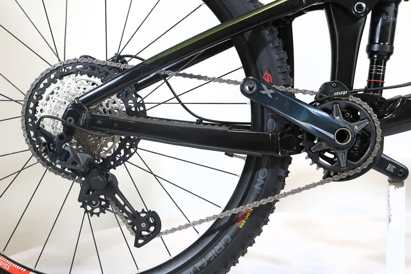 GIANT Reign 29 2 2021 T.L