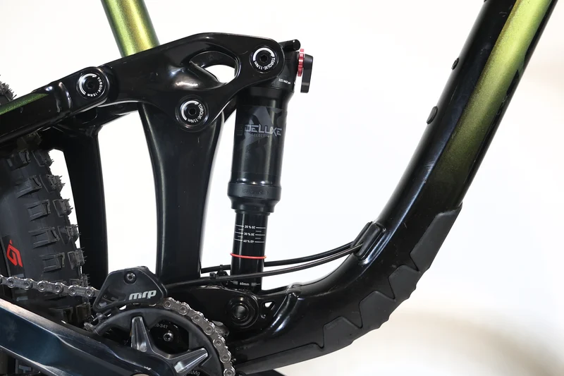 GIANT Reign 29 2 2021 T.L