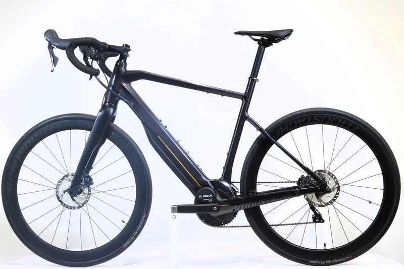 MOUSTACHE Dimanche 28.7 2019 T.XL 500Wh 251273