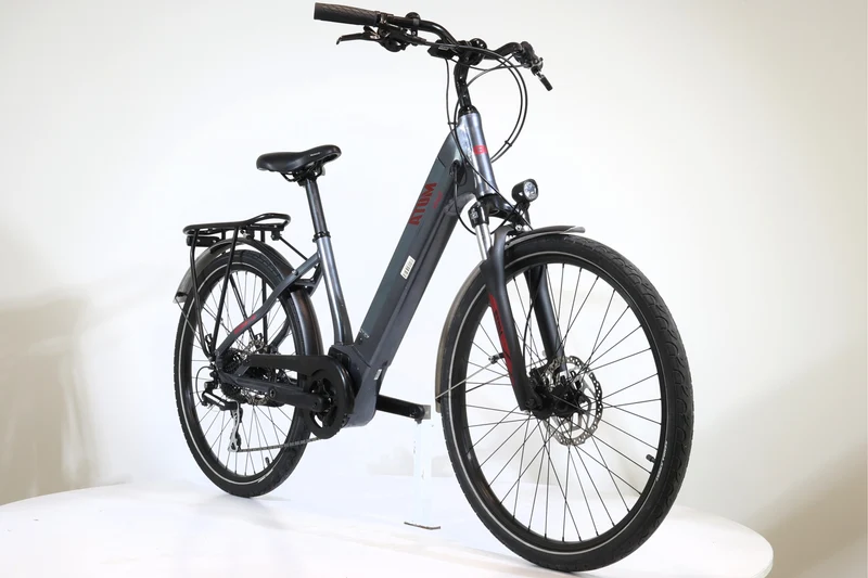 Bh Atom street 2023 T.M 250562