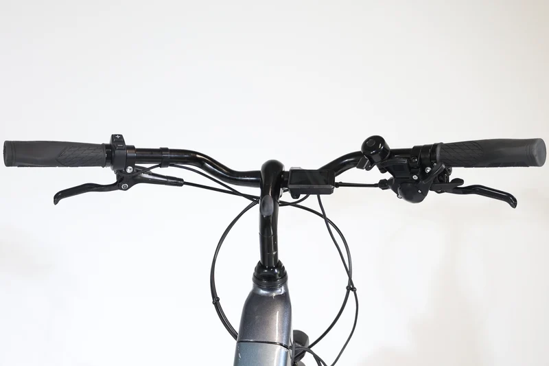 Bh Atom street 2023 T.M 250562