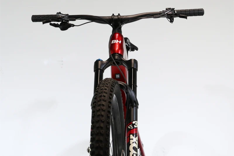 BH iLynx+ Enduro Carbon 9.8 2023 T.L