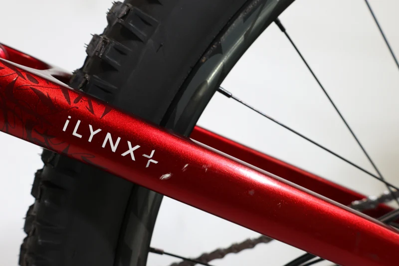 BH iLynx+ Enduro Carbon 9.8 2023 T.L