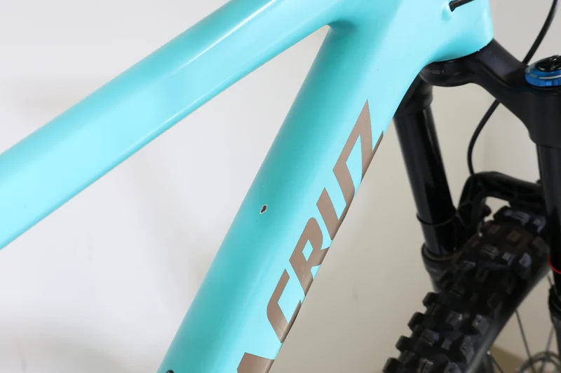 SANTA CRUZ Bronson Carbon S 2019 T.M 247463