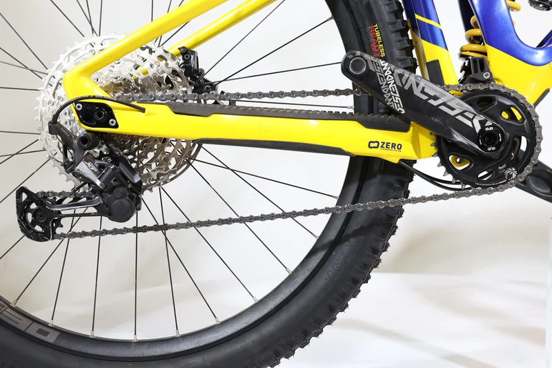 Mondraker superfoxy carbon R 2021 T.M 250904