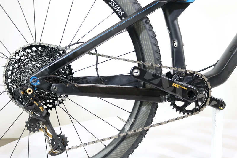 Cube AMS 100 C68 SLT 2018 T.56 3074