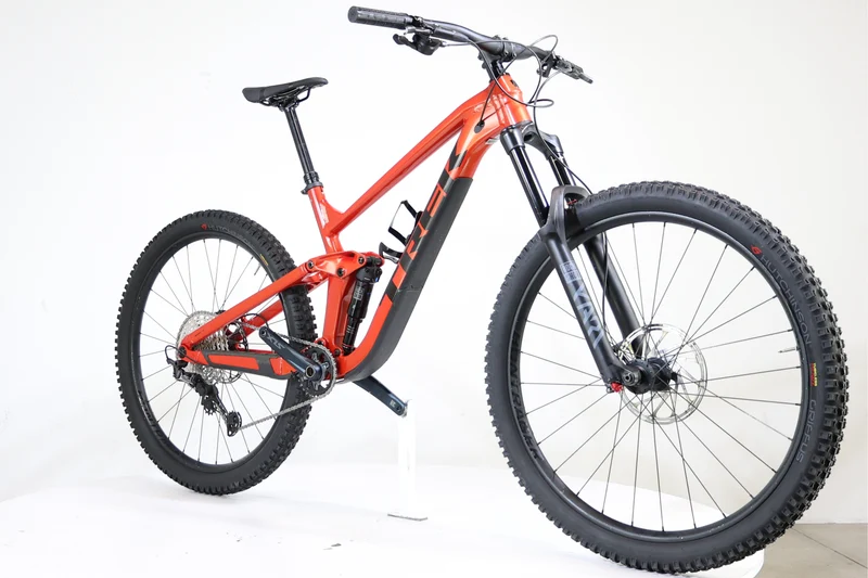 Trek Slash 7 2023 YARI XT 246710