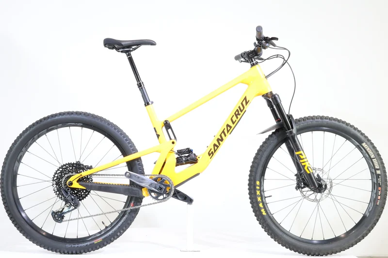 Santa Cruz 5010 R C Kit 2022 T.L 3102