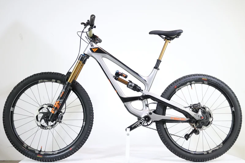 YT Capra 27.5 CF Pro Race 2018 T.M 3022