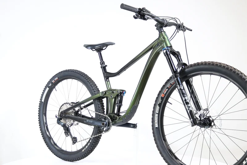 GIANT Trance 29 1 2022 M 2817