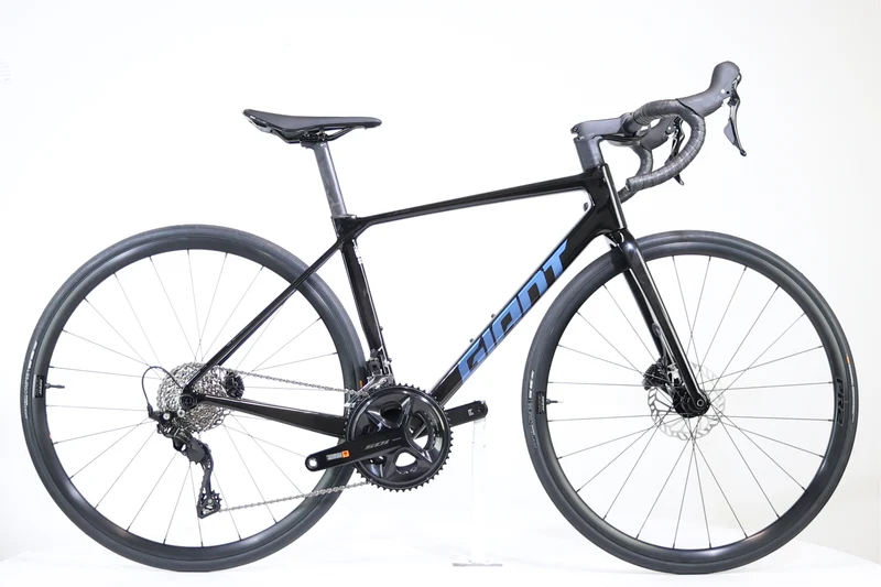 Giant TCR Advanced 2 NOIR CARBON 2022 T.S & T.ML 2825 2800