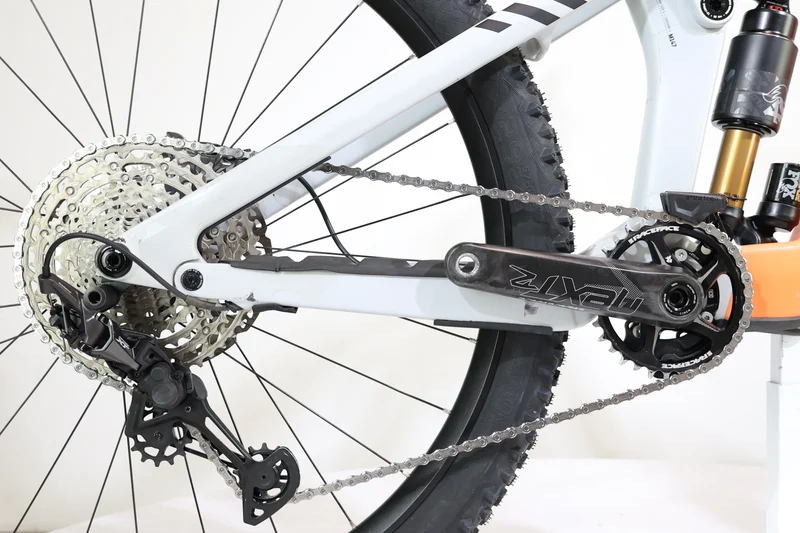 Canyon Strive CFR T.S 2023 2670