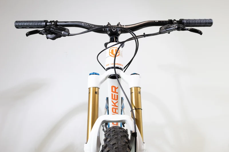 MONDRAKER Superfoxy Carbon R 2020 M 2581