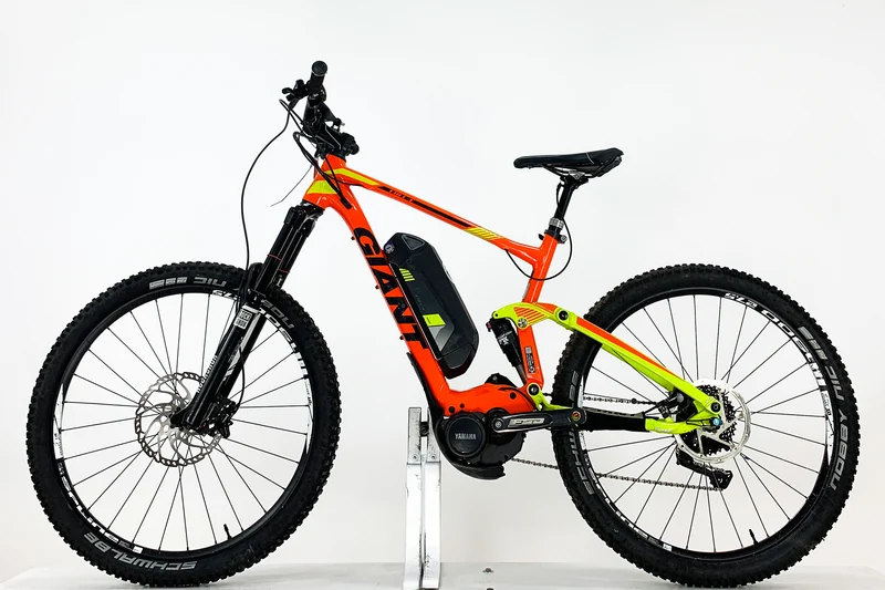 GIANT Full E+1 2016 M