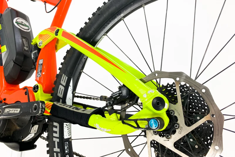 GIANT Full E+1 2016 M