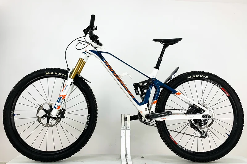 MONDRAKER Superfoxy Carbon R 2020 M