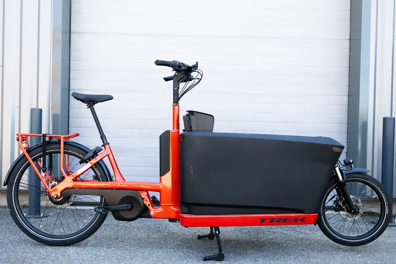 TREK Fetch+4 2023 2495