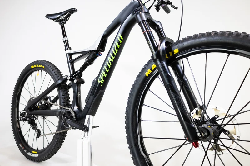 SPECIALIZED Stumpjumper Carbon 2017 M (1400)