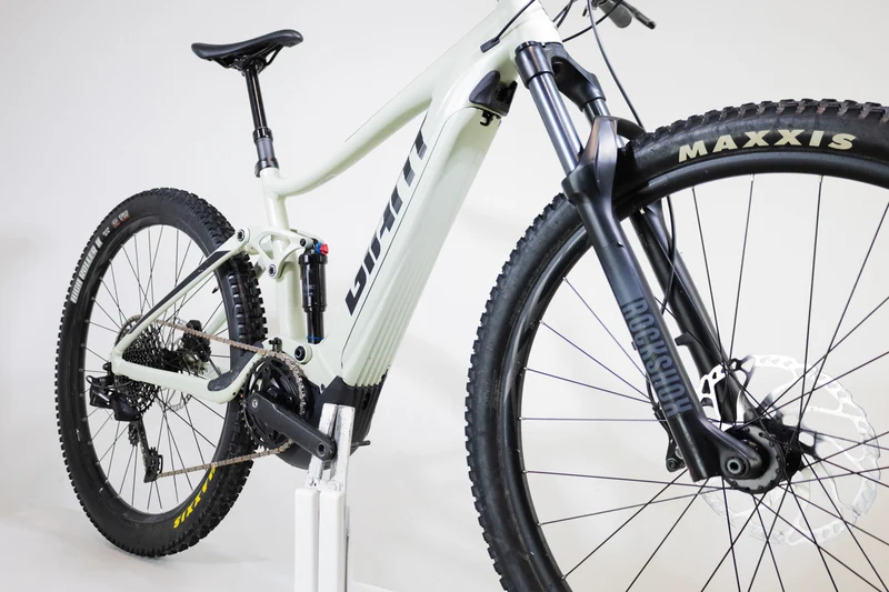 Giant Stance E+1 29 2021 621Wh M 2553