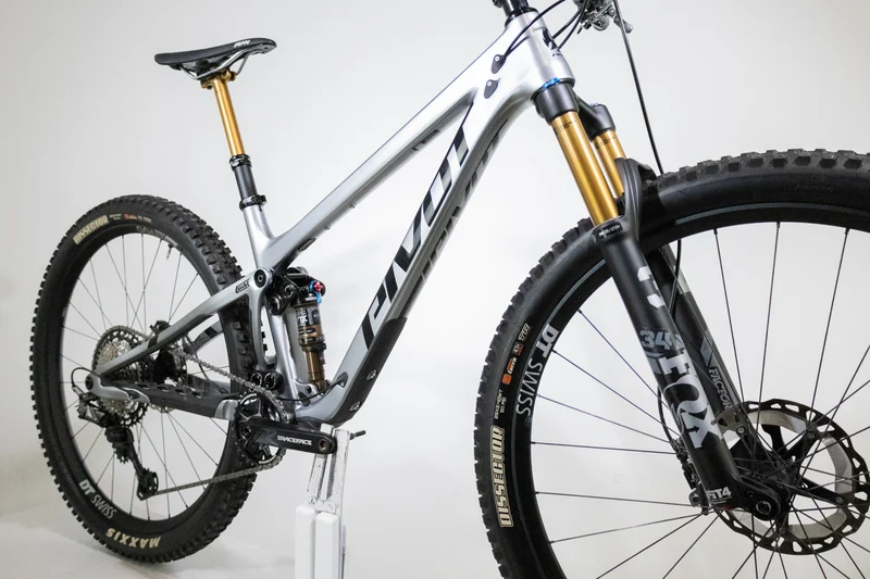 Pivot TRAIL 429 XT/XTR 2021 T.M 2577