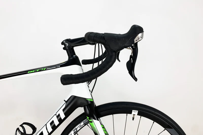 GIANT Defy Advanced 2 2015 L