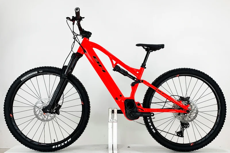 BH Atom Lynx 8.1 2023 M