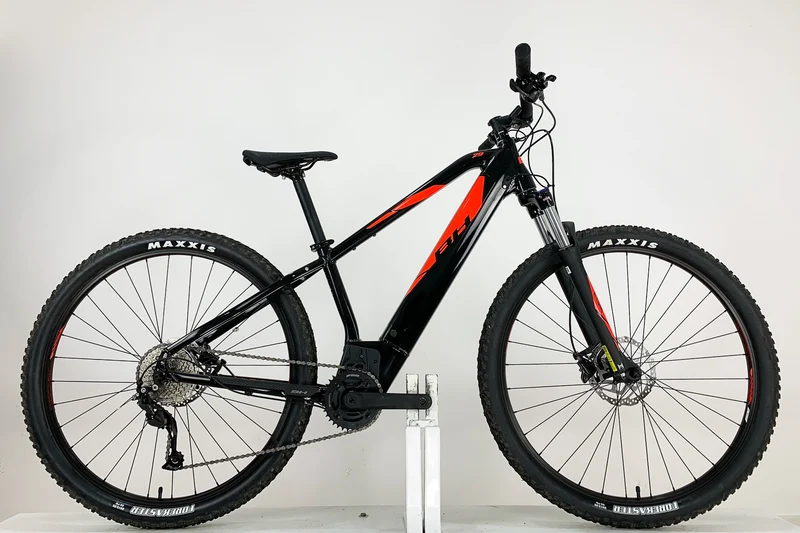 BH Atom 29 2023 L