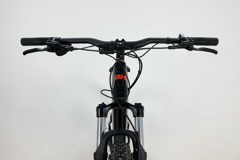 BH Atom 29 2023 L
